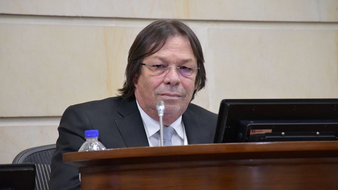 La decisión correcta Cesar Lorduy