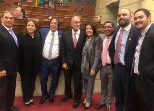 Bancada Caribe luego de aprobarse Ley de Regiones.