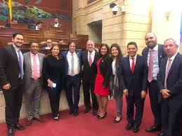 Bancada Caribe luego de aprobarse Ley de Regiones.